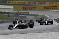 Start action, Lewis Hamilton, Mercedes AMG F1 W08