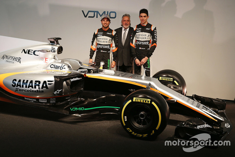 Серхіо Перес, Віджей Маллья й Естебан Окон на презентації Force India VJM10
