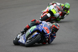 Maverick Viñales, Yamaha Factory Racing; Cal Crutchlow, Team LCR Honda