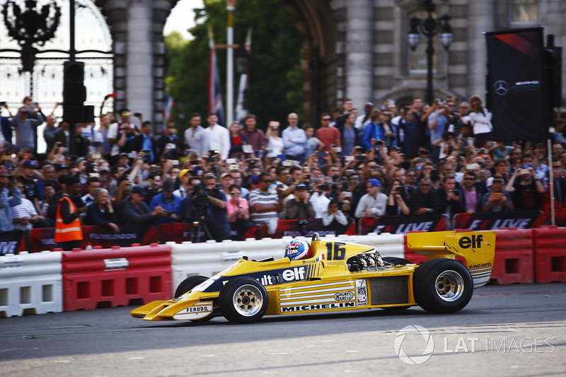 Jolyon Palmer, Renault Sport F1 Team RS01