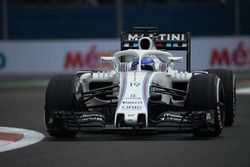 Felipe Massa, Williams FW38 con la cubierta de la cabina de Halo
