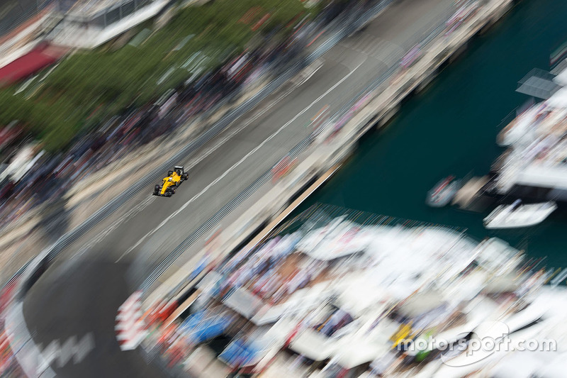 Kevin Magnussen, Renault Sport F1 Team RS16