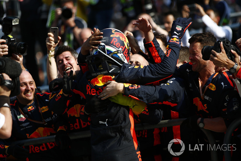 Race winner Daniel Ricciardo, Red Bull Racing