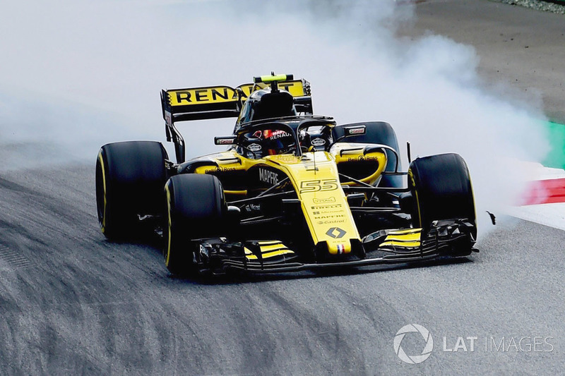 Carlos Sainz Jr., Renault Sport F1 Team R.S. 18 locks up