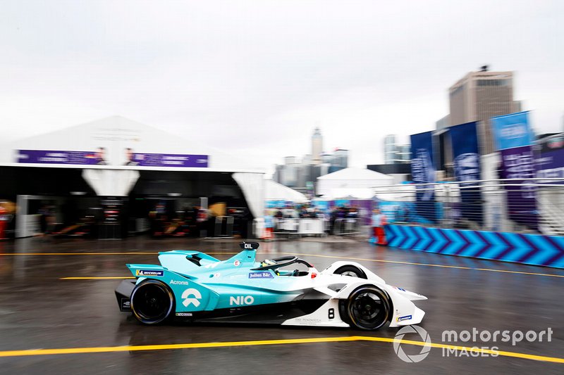 Tom Dillmann, NIO Formula E Team, NIO Sport 004 passes through the pit lane