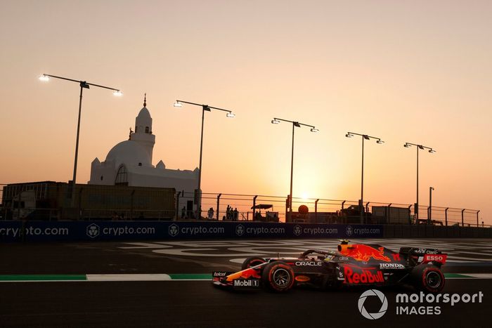 Sergio Pérez, Red Bull Racing RB16B
