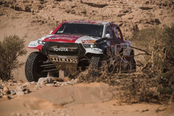 #207 Toyota Gazoo Racing Toyota: Giniel De Villiers, Dennis Murphy