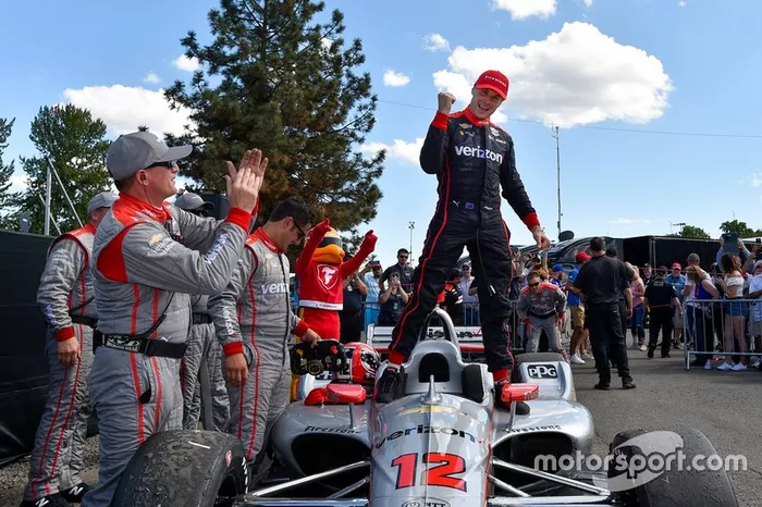 Ganador de la carrera Will Power, Team Penske Chevrolet