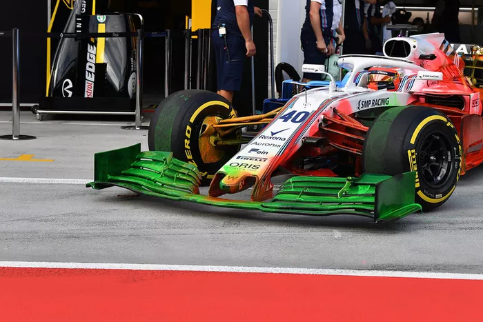 Robert Kubica, Williams FW41, con parafina en todo el coche