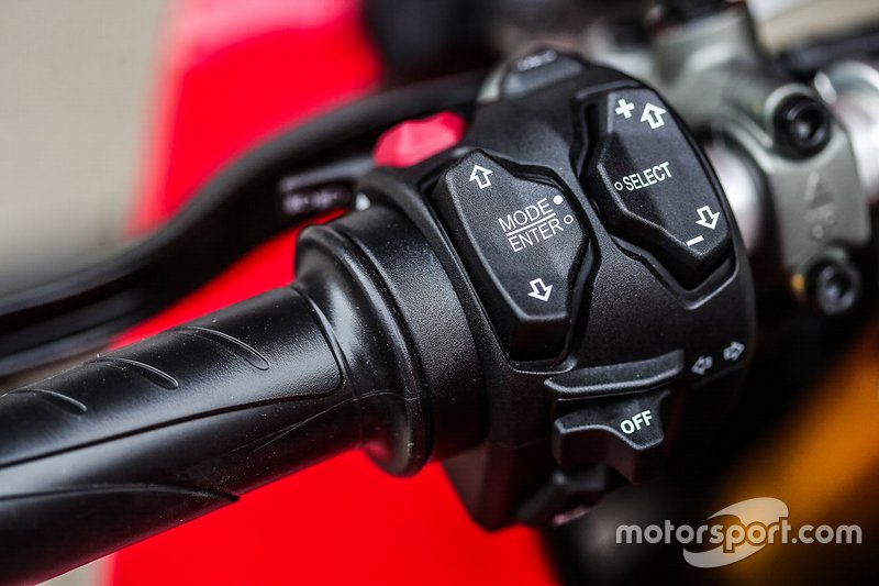 Ducati Panigale V4R, detalles