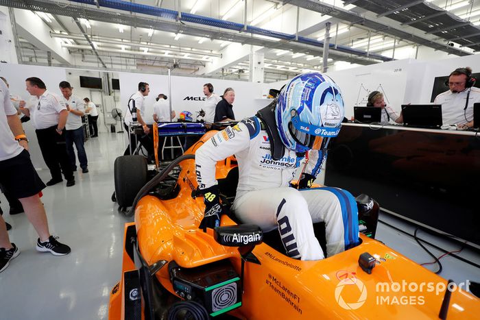Jimmie Johnson en el McLaren  