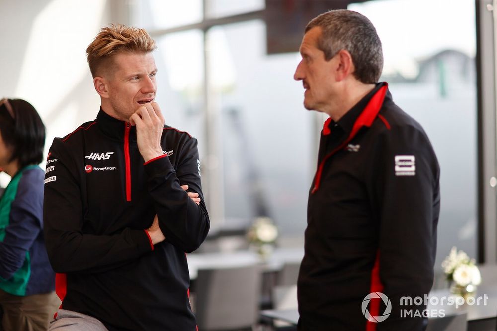 Nico Hulkenberg, Haas F1 Team and Guenther Steiner, Team Principal, Haas F1 Team 