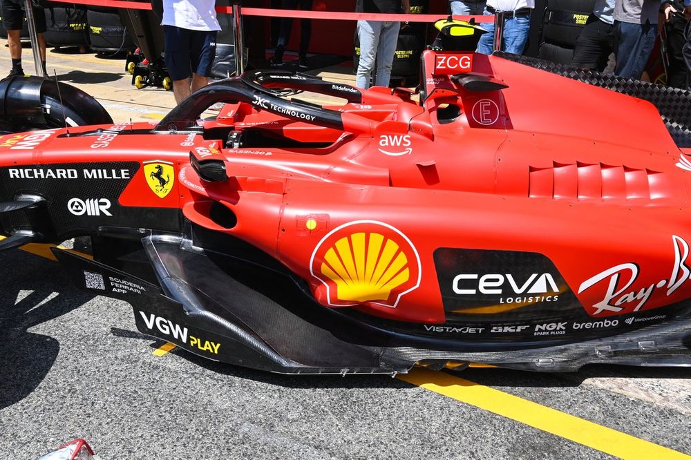 Detalle del piso del Ferrari SF-23