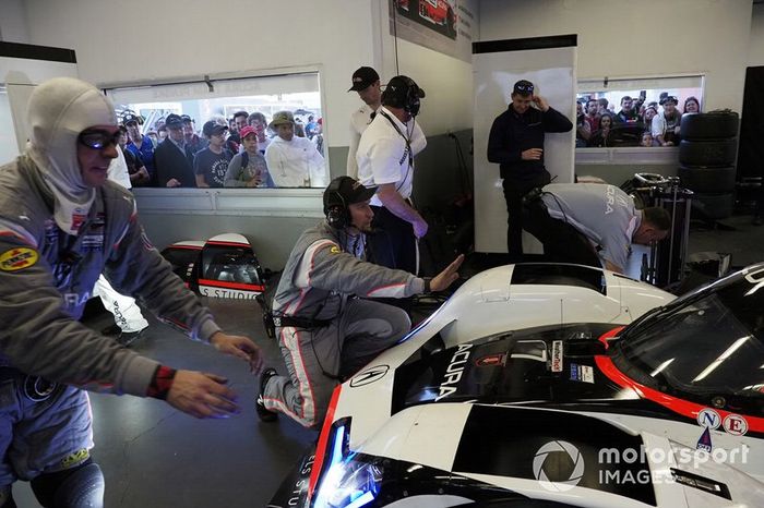 #7 Acura Team Penske Acura DPi: Ricky Taylor, Helio Castroneves, Alexander Rossi