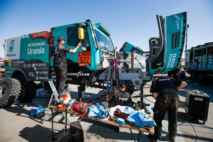 #522 Team De Rooy IVECO: Victor Willem Corne Versteijnen, Andreas Wilhelmus Michiel Marius Van Der Sande, Teun Van Dal