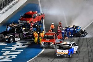Crash of Ryan Newman, Roush Fenway Racing, Ford Mustang Koch Industries