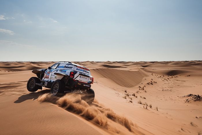 #217 X-raid Mini JCW Team Mini John Cooper Works Rally Plus: Krzysztof Hołowczyc, Łukasz Kurzeja