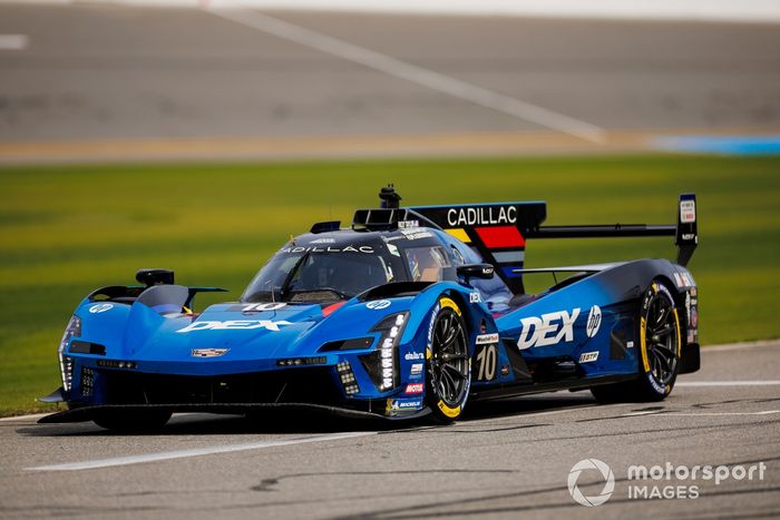 #10 Cadillac Wayne Taylor Racing Cadillac V- Series.R: Ricky Taylor, Filipe Albuquerque, Will Stevens, Brendon Hartley