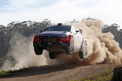 Тьєррі Ньовілль, Ніколя Жільсуль, Hyundai i20 WRC, Hyundai Motorsport