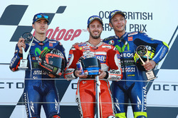 Podium : le vainqueur Andrea Dovizioso, Ducati Team, le second Maverick Viñales, Yamaha Factory Racing, le troisième Valentino Rossi, Yamaha Factory Racing