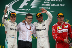 Льюіс Хемілтон, Валттері Боттас, Mercedes AMG F1, Кімі Райкконен, гоночний інженер Mercedes AMG F1