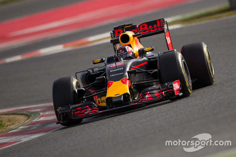 Daniil Kvyat, Red Bull Racing RB12