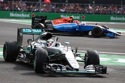 1st place Lewis Hamilton, Mercedes AMG F1 W07