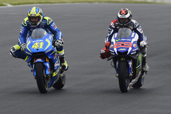 Aleix Espargaro, Team Suzuki MotoGP y Jorge Lorenzo, Yamaha Factory Racing