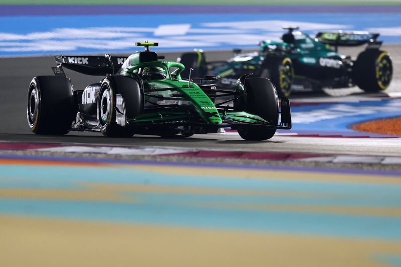 Lance Stroll, Aston Martin Racing, Gabriel Bortoleto, Sauber