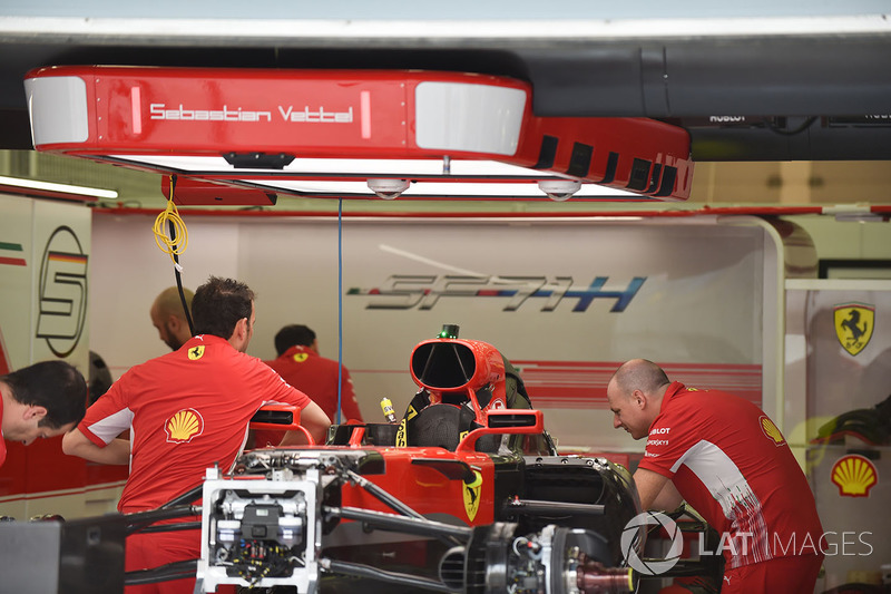 Ferrari SF71H dans le garage