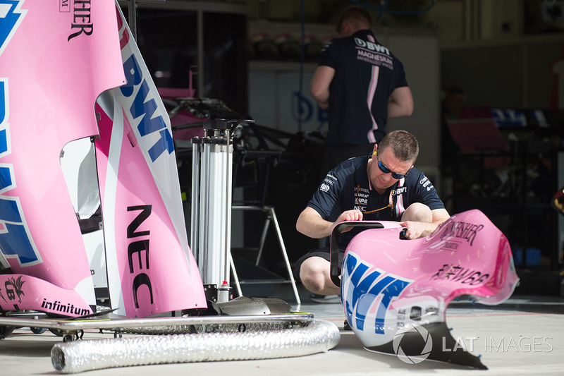 Force India F1 mekanikeri, Force India VJM11 karoseri
