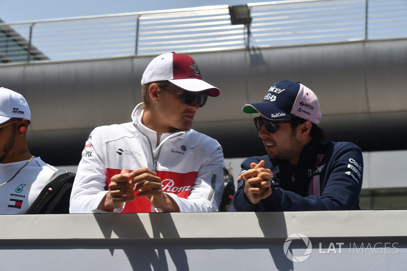 Marcus Ericsson, Sauber e Sergio Perez, Force India nella drivers parade