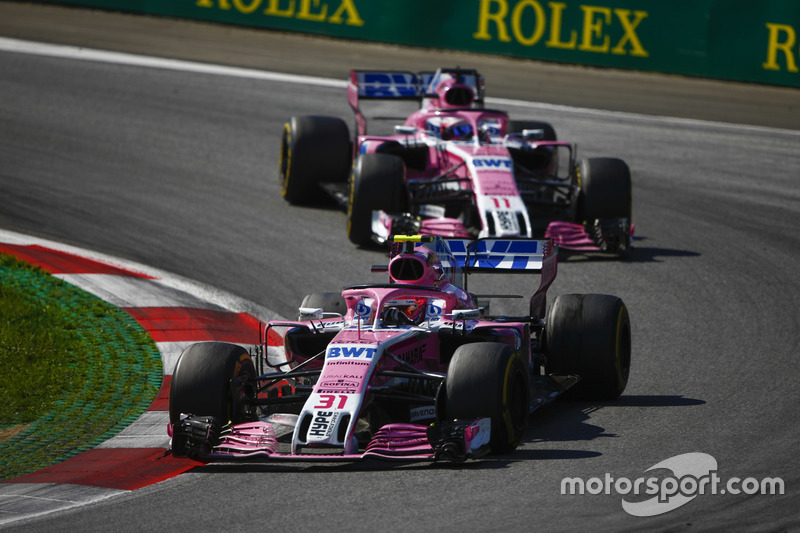 Force India жонглирует своими пилотами