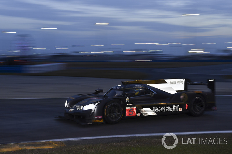 #5 Action Express Racing Cadillac DPi, P: Joao Barbosa, Christian Fittipaldi, Filipe Albuquerque