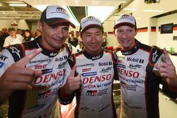 Ganadores de la pole #7 Toyota Gazoo Racing Toyota TS050 Hybrid: Mike Conway, Kamui Kobayashi, Stéph