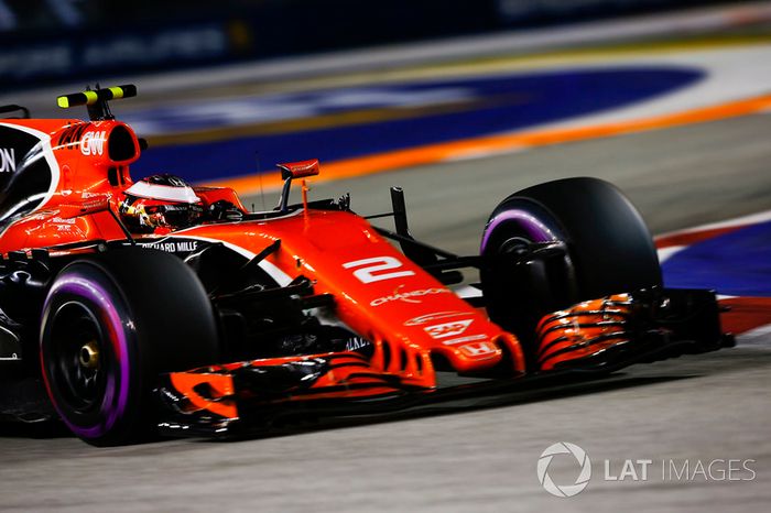  Stoffel Vandoorne, McLaren MCL32