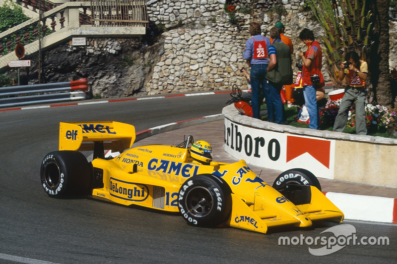 1987 – 1988: Lotus