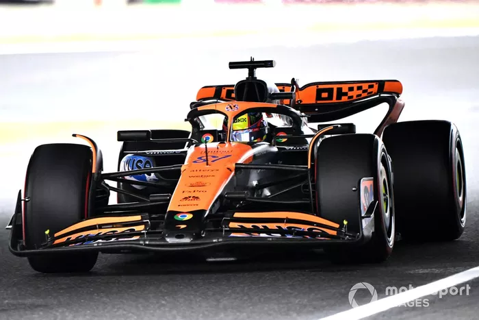 Oscar Piastri, McLaren MCL38 