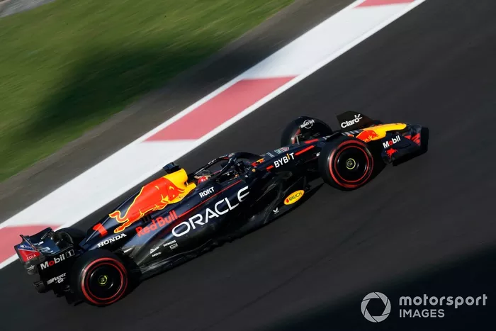 Max Verstappen, Red Bull Racing RB19 