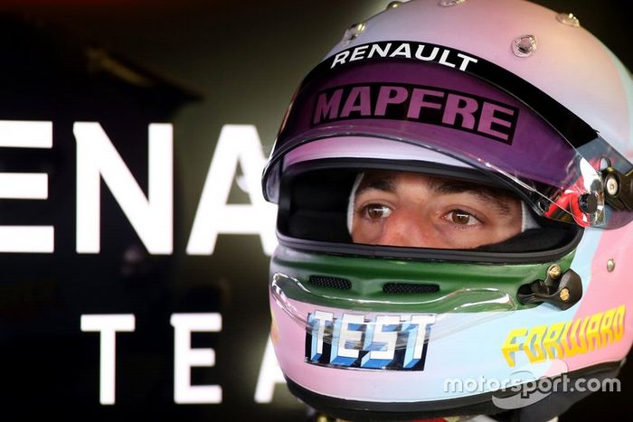 Casco de pruebas de Daniel Ricciardo, Renault F1 Team