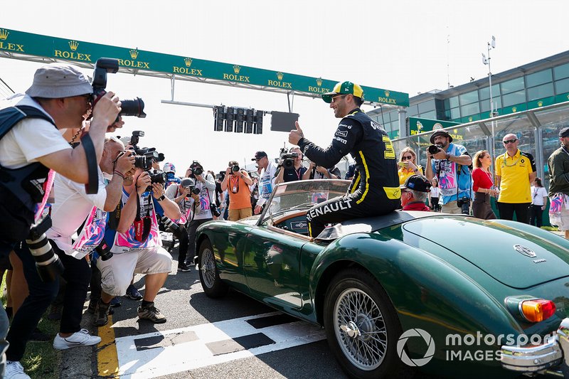 Daniel Ricciardo, Renault F1 Team, pilotlar geçit töreninde