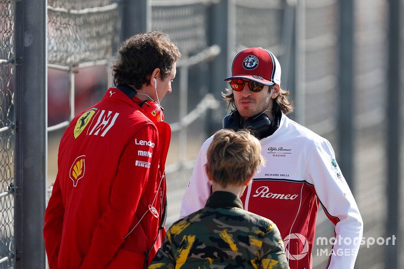 Antonio Giovinazzi, Alfa Romeo Racing e John Elkann, Presidente FIAT, con il figlio