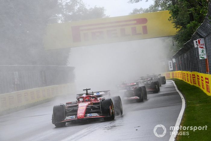 Charles Leclerc, Ferrari SF-24, Yuki Tsunoda, RB F1 Team VCARB 01