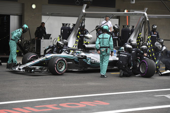 Valtteri Bottas, Mercedes AMG F1 W09 EQ Power+ pit stop