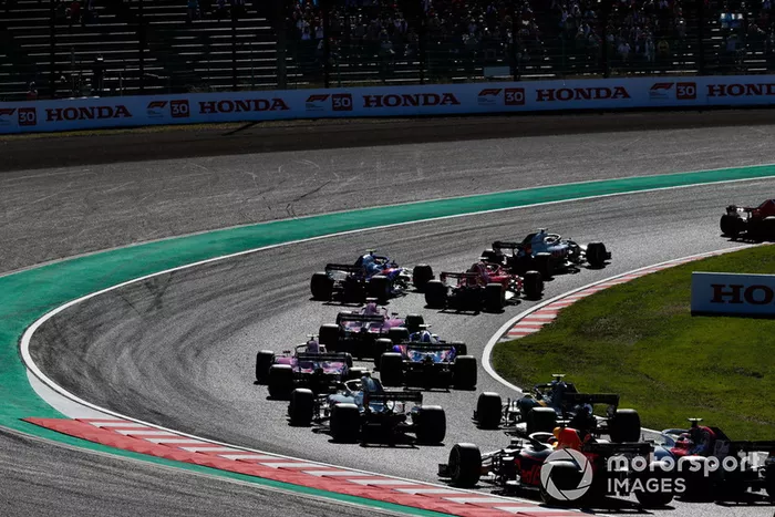 Kimi Raikkonen, Ferrari SF71H, Romain Grosjean, Haas F1 Team VF-18, Sebastian Vettel, Ferrari SF71H, Brendon Hartley, Toro Rosso STR13, y Sergio Perez, Racing Point Force India VJM11, Kevin Magnussen, Haas F1 Team VF-18, and Carlos Sainz Jr., Renault Sport F1 Team R.S. 18