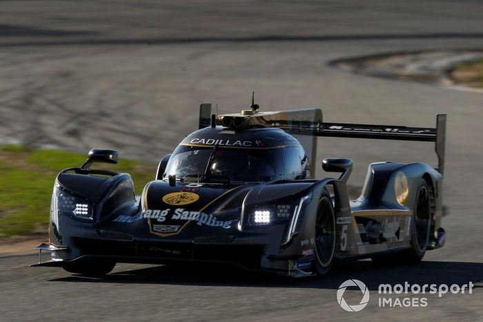 #5 Mustang Sampling Racing: Cadillac DPi (DPi)