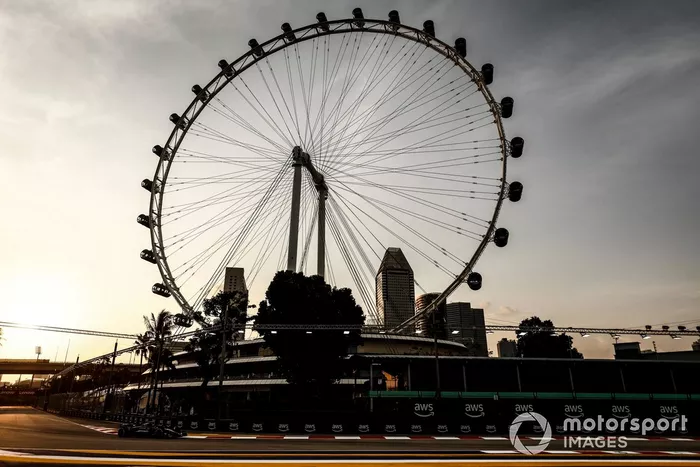 Lewis Hamilton, Mercedes F1 W14