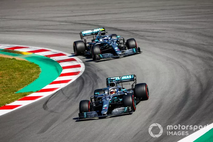 2019 - Lewis Hamilton comanda mais uma dobradinha das Flechas de Prata na Espanha