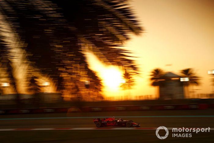 Max Verstappen, Red Bull Racing RB16B