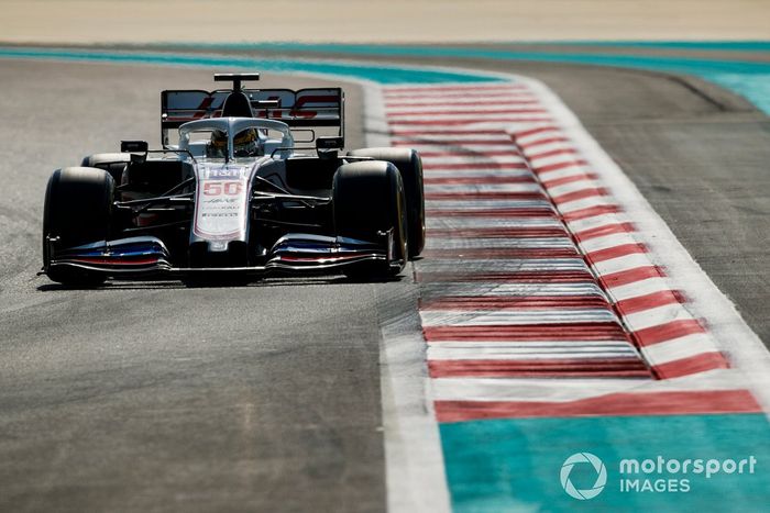 Robert Shwartzman, Haas VF-21 